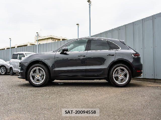 Porsche MACAN 2019-12 7878787-26