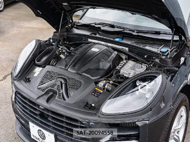 Porsche MACAN 2019-12 7878787-28