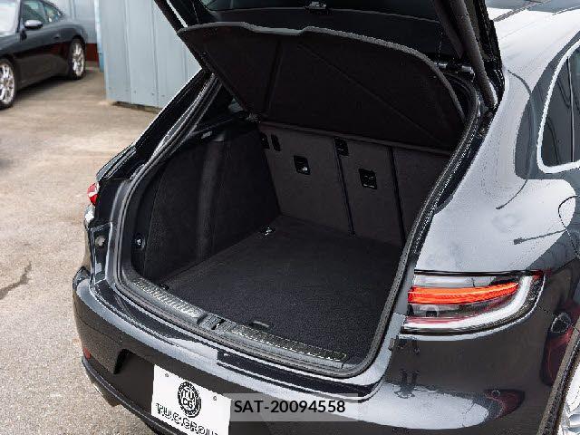 Porsche MACAN 2019-12 7878787-29