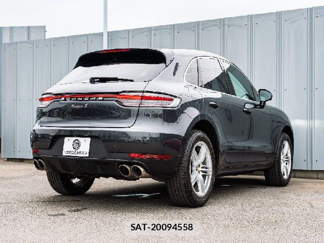 Porsche MACAN 2019-12 7878787-4