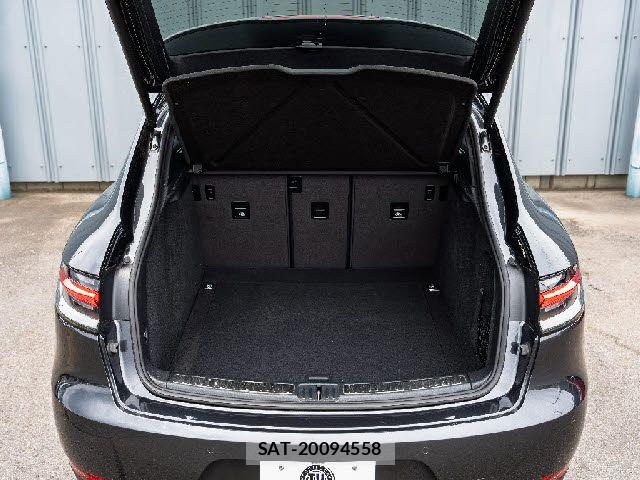 Porsche MACAN 2019-12 7878787-6