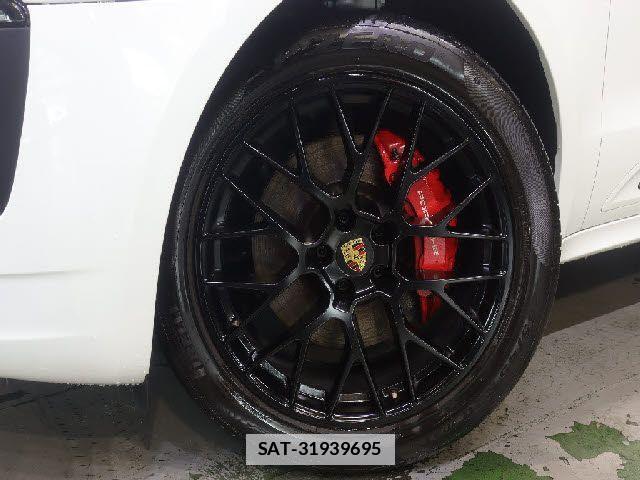 Porsche MACAN 2018-02 7878785-18