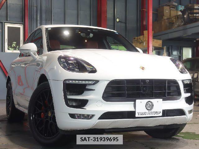 Porsche MACAN 2018-02 7878785-19