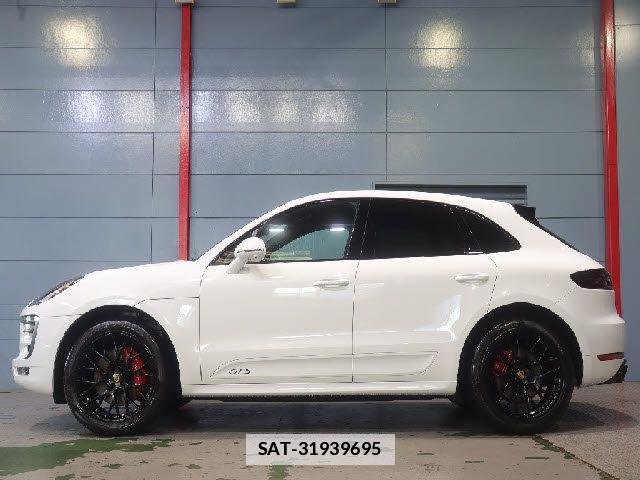 Porsche MACAN 2018-02 7878785-2