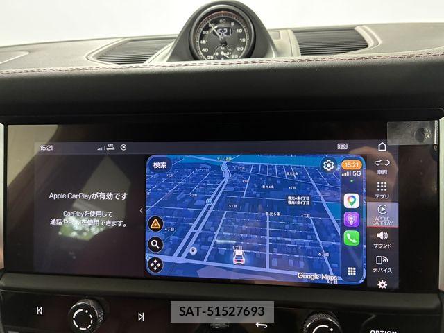 Porsche MACAN 2022-02 7878784-25