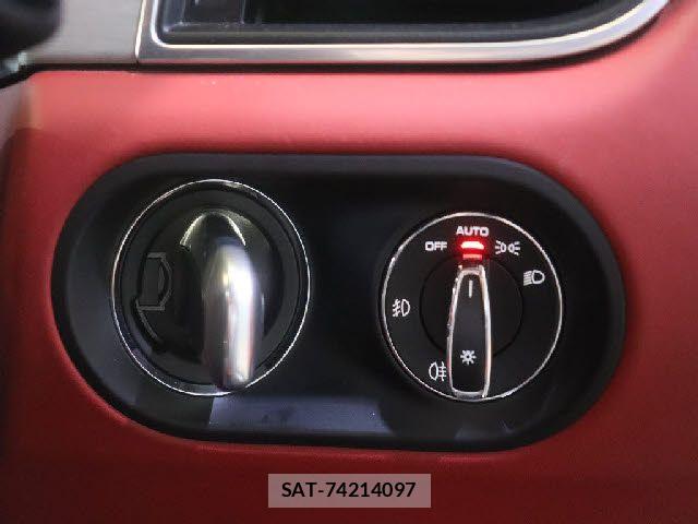 Porsche MACAN 2018-06 7903232-10