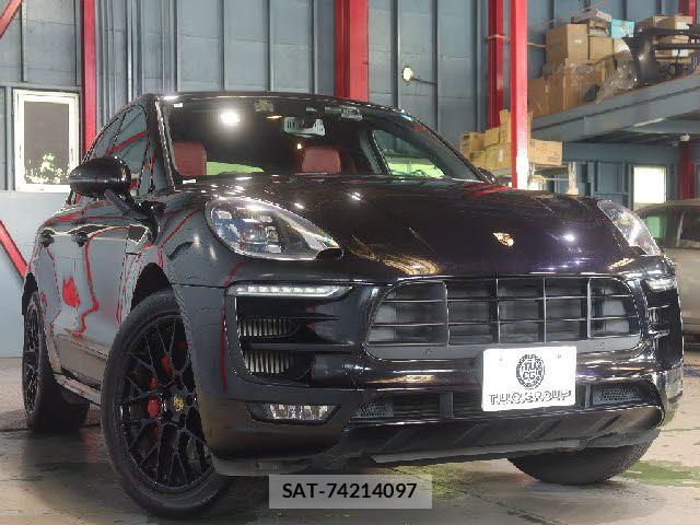 Porsche MACAN 2018-06 7903232-19