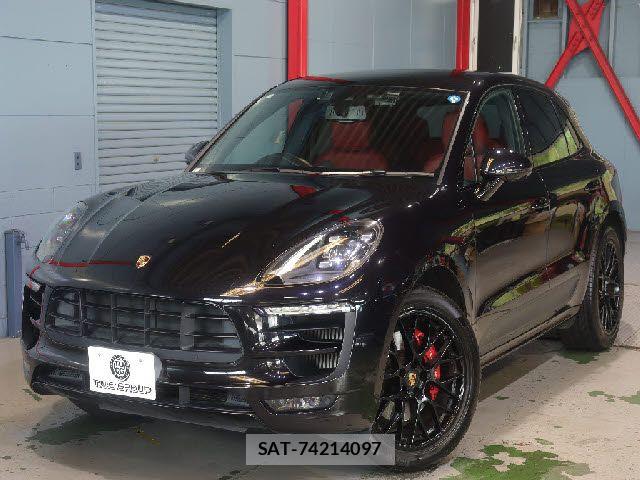 Porsche MACAN 2018-06 7903232-20
