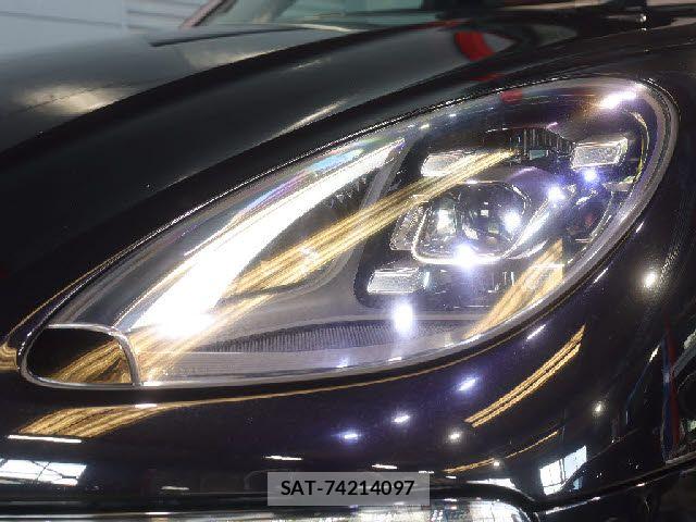 Porsche MACAN 2018-06 7903232-22