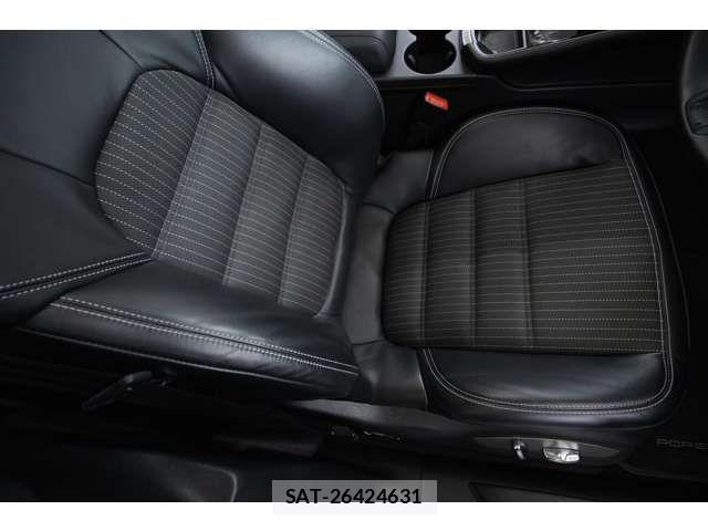 Porsche MACAN 2024-04 7903230-12