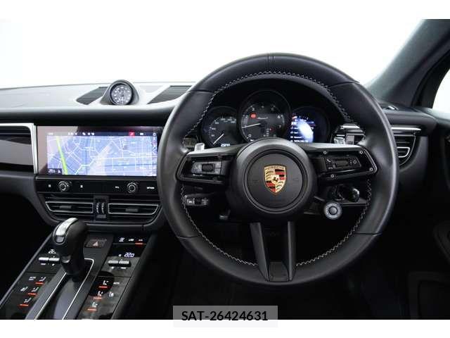 Porsche MACAN 2024-04 7903230-2