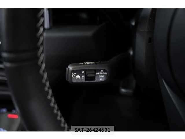 Porsche MACAN 2024-04 7903230-5