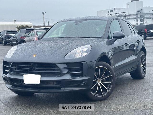 Porsche MACAN 2021-06 8075125-0