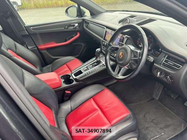 Porsche MACAN 2021-06 8075125-13