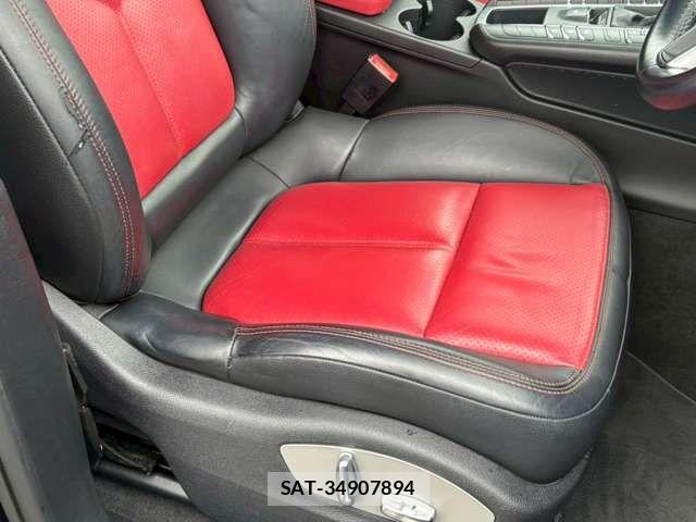 Porsche MACAN 2021-06 8075125-15