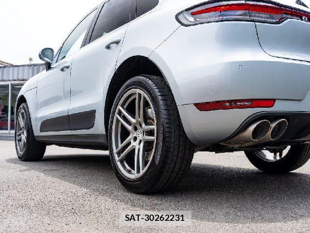 Porsche MACAN 2019-06 8075126-12