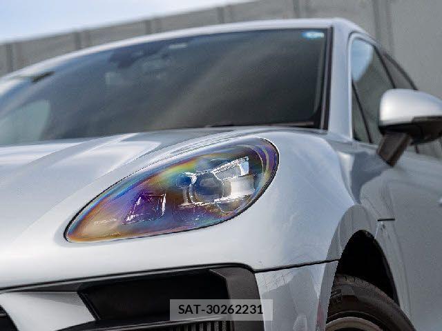 Porsche MACAN 2019-06 8075126-28