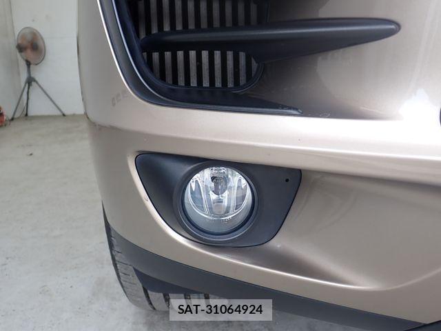 Porsche MACAN 2015-12 8075124-9