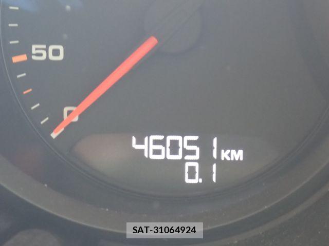 Porsche MACAN 2015-12 8075124-12