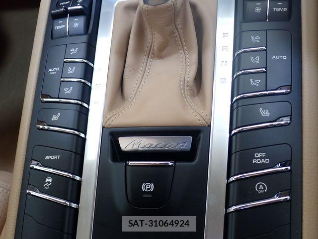 Porsche MACAN 2015-12 8075124-20