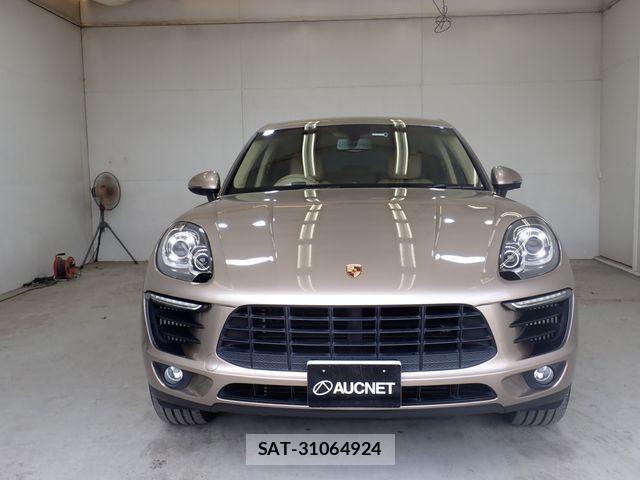 Porsche MACAN 2015-12 8075124-5