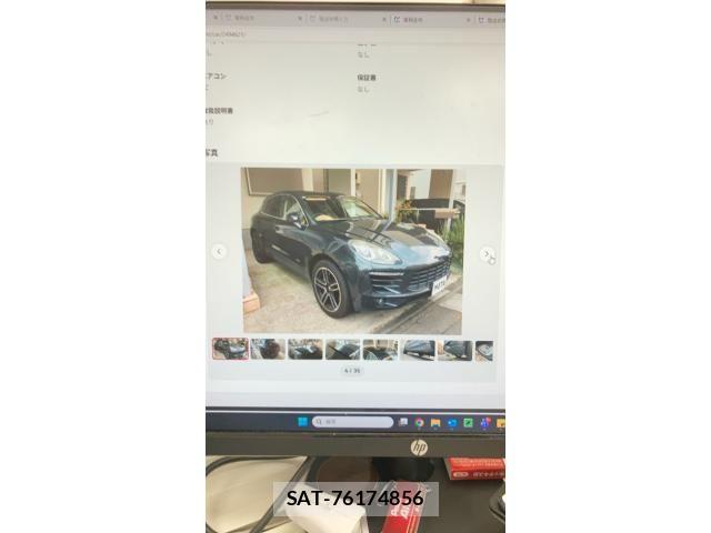 Porsche MACAN 2016-11 8101209-3