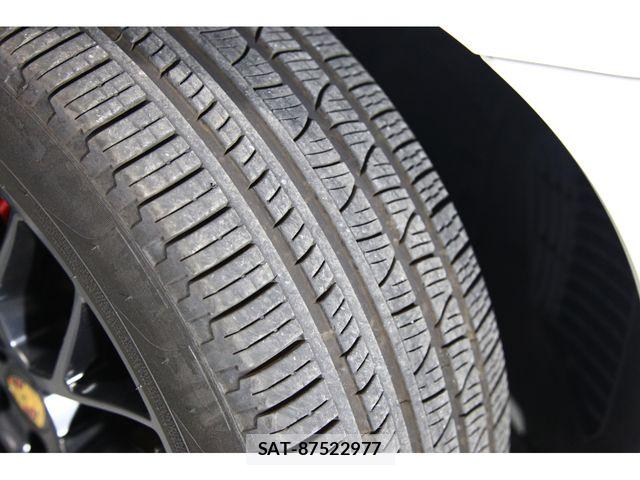 Porsche MACAN 2017-02 8101205-16