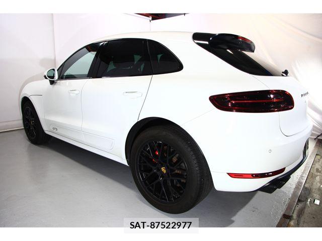 Porsche MACAN 2017-02 8101205-2