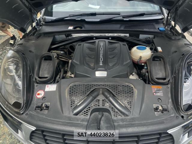 Porsche MACAN 2015-07 8101210-13