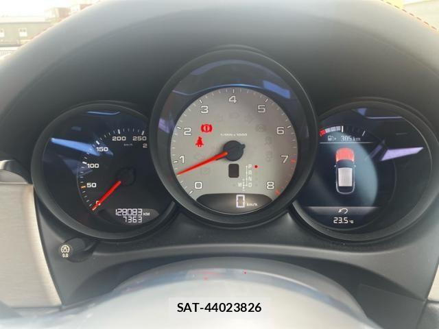 Porsche MACAN 2015-07 8101210-18