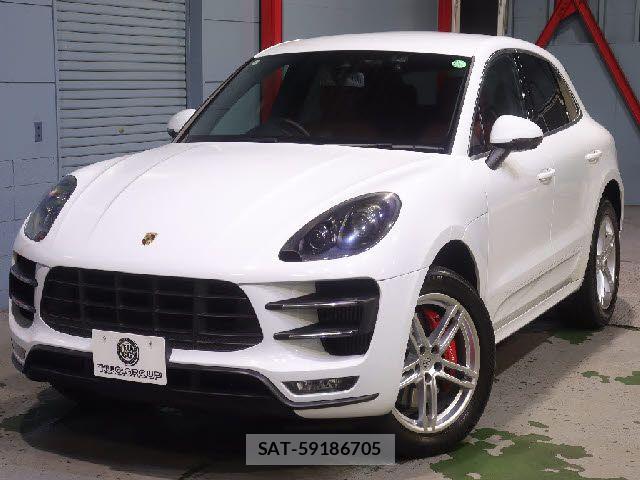 Porsche MACAN 2017-09 8101207-20