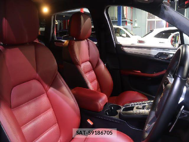 Porsche MACAN 2017-09 8101207-27