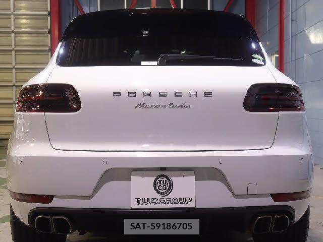 Porsche MACAN 2017-09 8101207-5