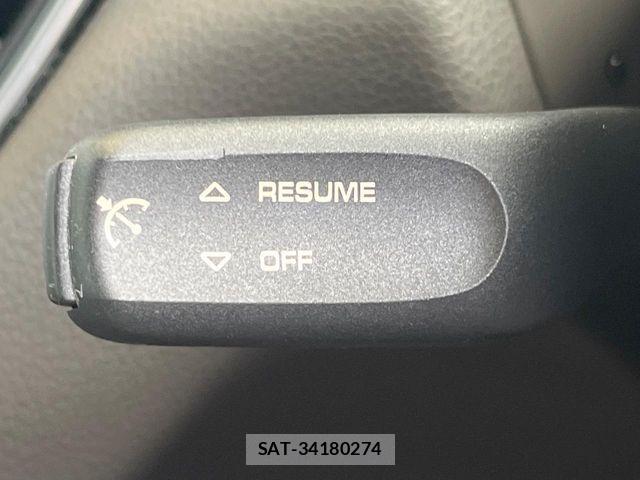 Porsche MACAN 2018-03 8101206-6