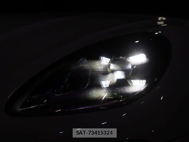 Porsche MACAN 2019-12 8101204-23
