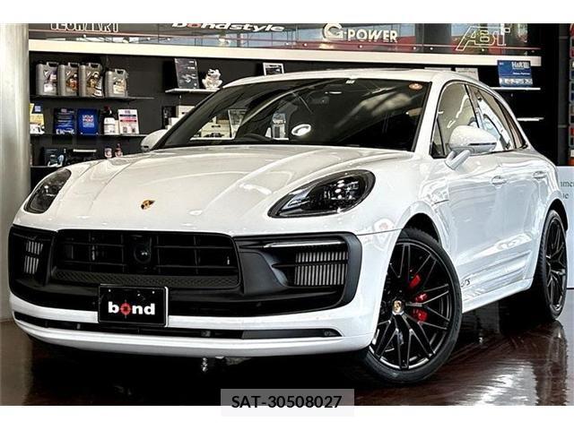 Porsche MACAN 2022-12 8209538-0