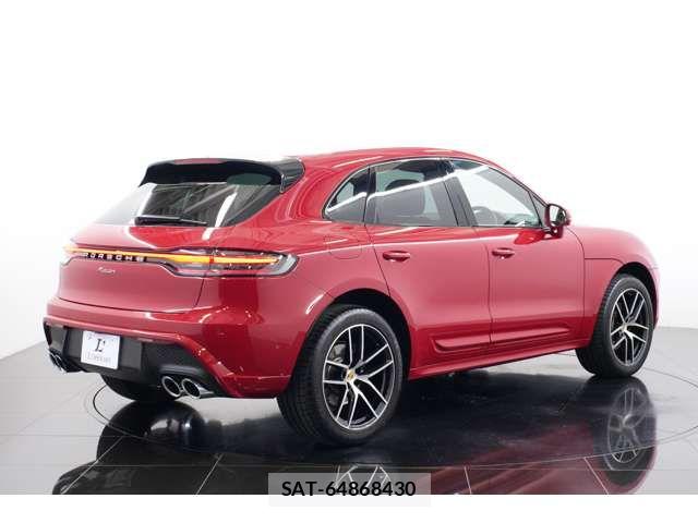 Porsche MACAN 2023-09 8231303-1