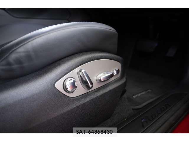 Porsche MACAN 2023-09 8231303-5