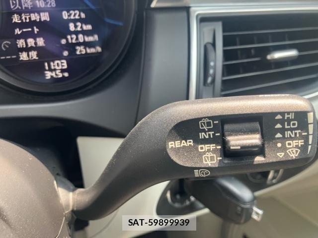Porsche MACAN 2015-08 8231304-15