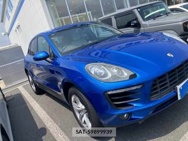 Porsche MACAN 2015-08 8231304-1