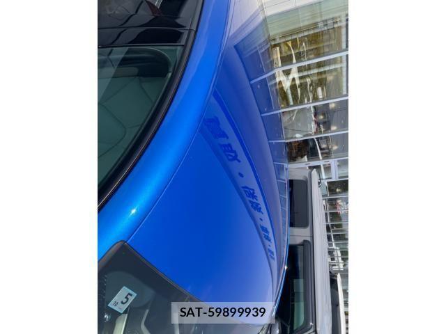 Porsche MACAN 2015-08 8231304-5