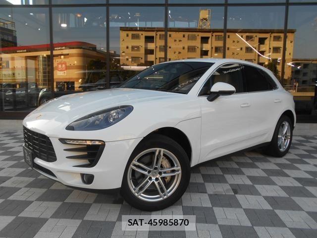 Porsche MACAN 2018-03 8316393-0