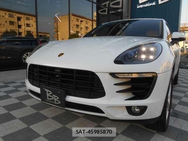 Porsche MACAN 2018-03 8316393-23