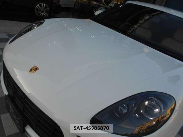 Porsche MACAN 2018-03 8316393-25
