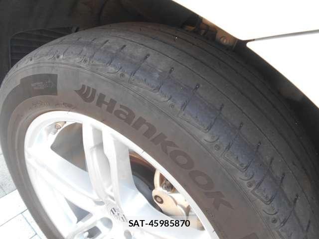 Porsche MACAN 2018-03 8316393-26