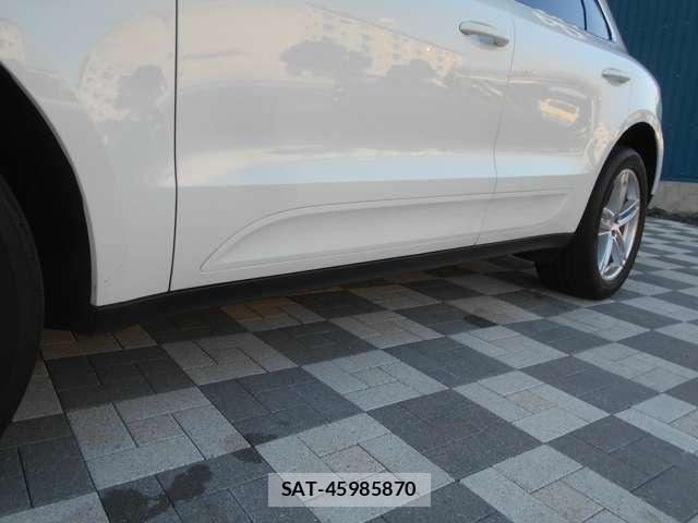 Porsche MACAN 2018-03 8316393-28
