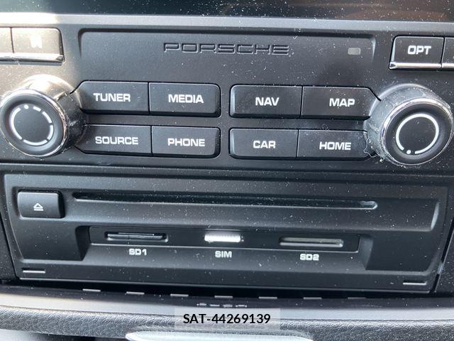 Porsche MACAN 2017-07 8316394-14