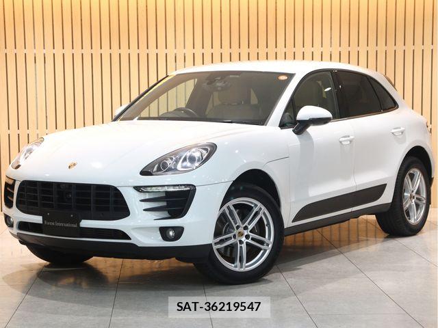 Porsche MACAN 2018-03 8316392-0