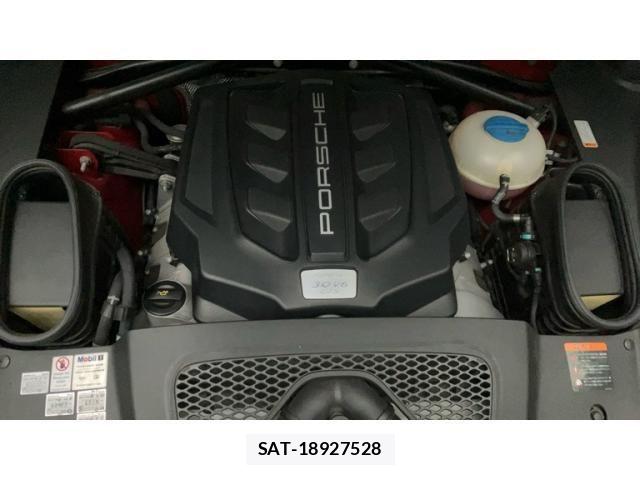 Porsche MACAN 2016-12 8337394-12