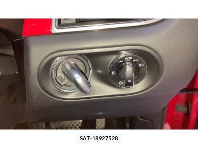 Porsche MACAN 2016-12 8337394-17